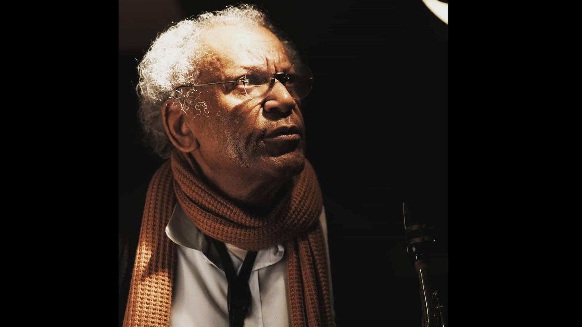 Der Komponist und Multi-Instrumentalist Anthony Braxton Der Komponist und Multi-Instrumentalist Anthony Braxton