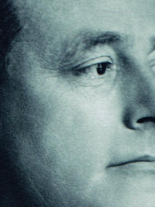 Der deutsche Staatsrechtler und Philosoph Carl Schmitt (1988-1985).