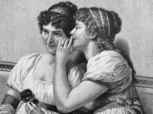 Eine junge Frau flüstert ihrer Freundin ins Ohr (Illustration aus dem 19. Jahrhundert)